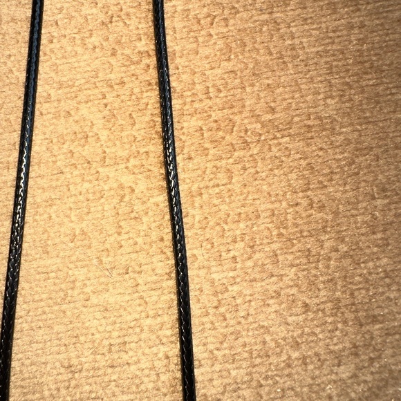 Black cord choker with sun charm - Picture 6 of 9